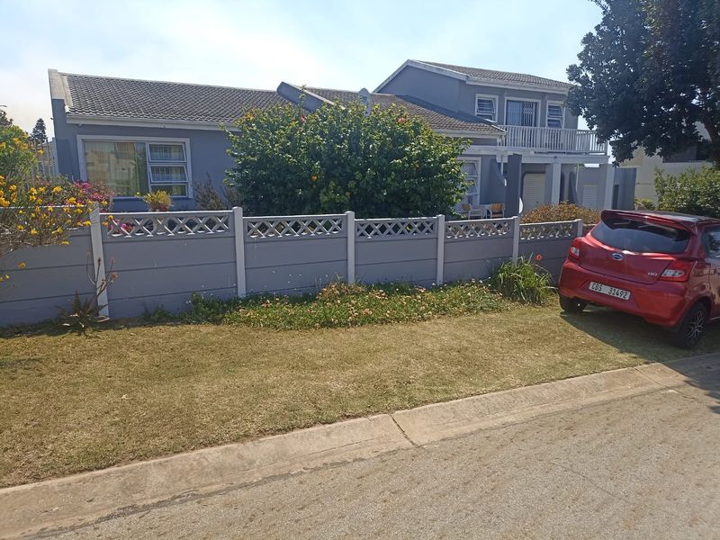 House For Sale In Mossel Bay - Photo 3