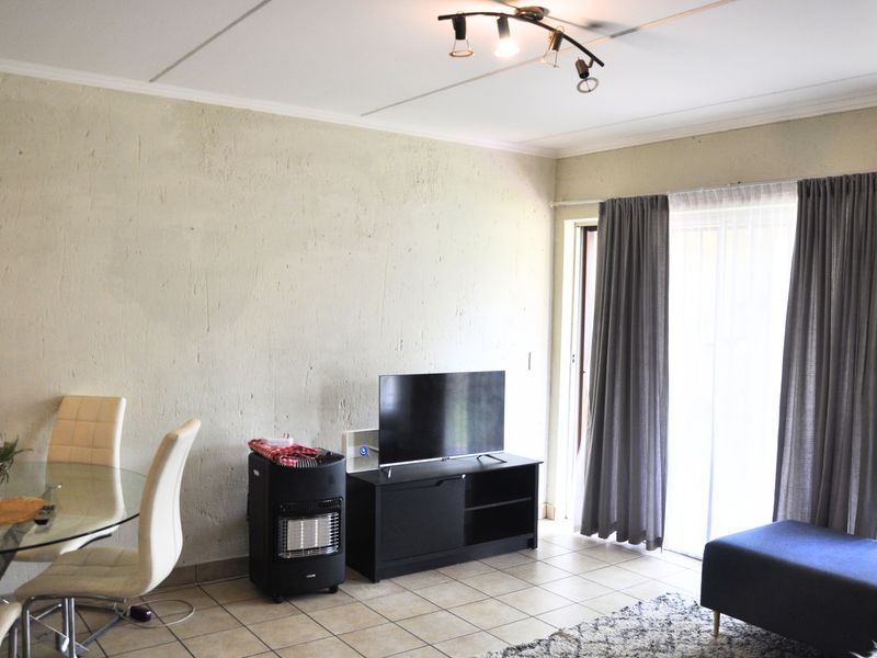 First-time buyers & savvy investors – this is your chance! - Photo 5