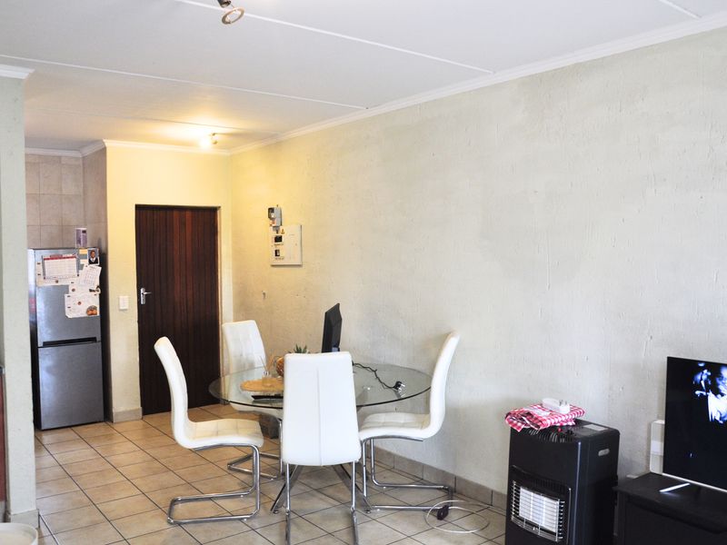 First-time buyers & savvy investors – this is your chance! - Photo 2