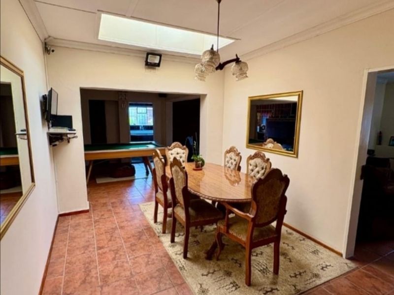 4 Bedroom House for sale in Vanderbijlpark SE1 - Photo 7