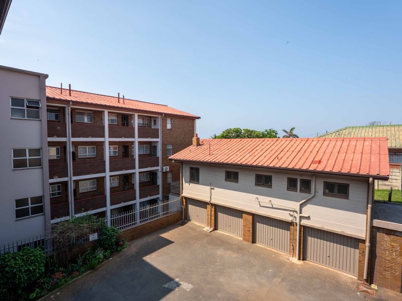 Spacious flat close to the beach and all amenities - Photo 8