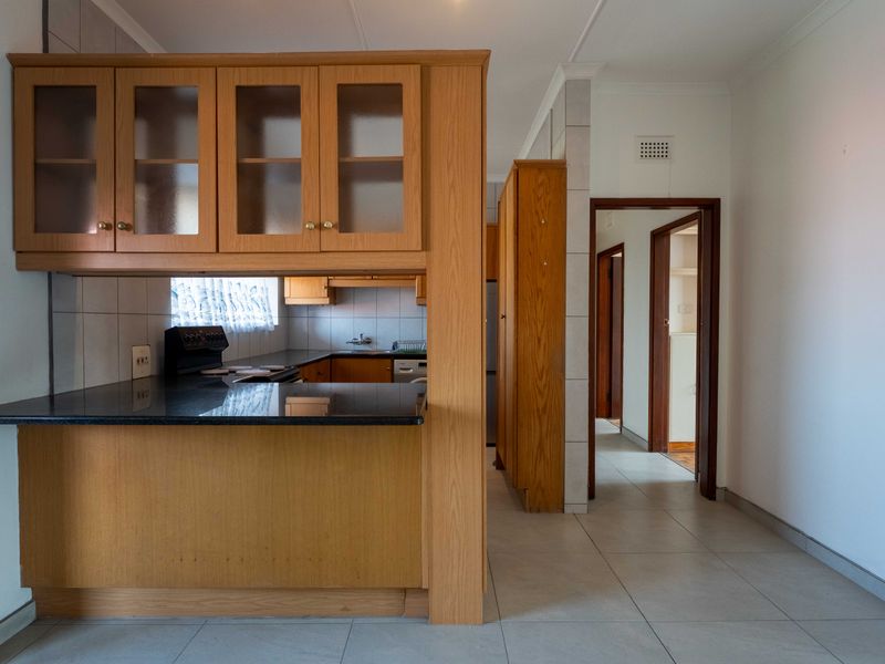 Spacious flat close to the beach and all amenities - Photo 5