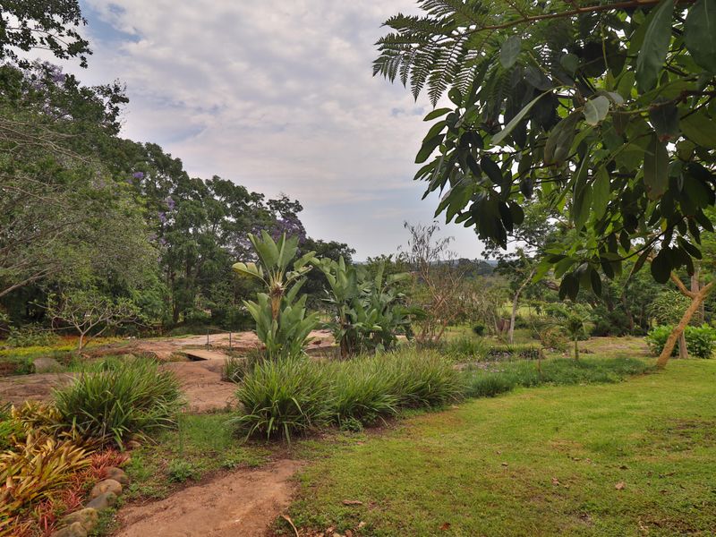 Time Honoured Smallholding with Mountain Views and 7 Versatile Bedrooms, Including 5 Flats - Photo 6