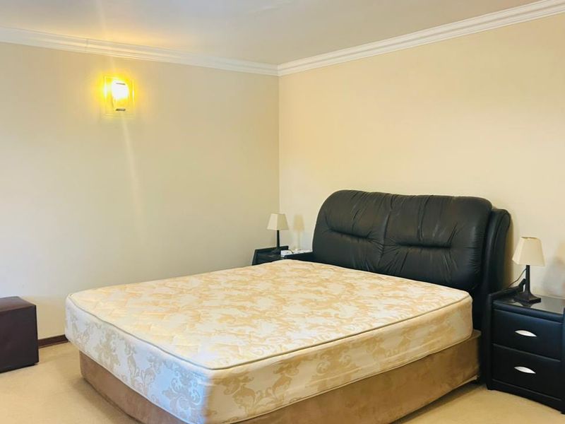 Beautiful 5-Bedroom House for sale Eltivillas, Louis Trichardt - Photo 7