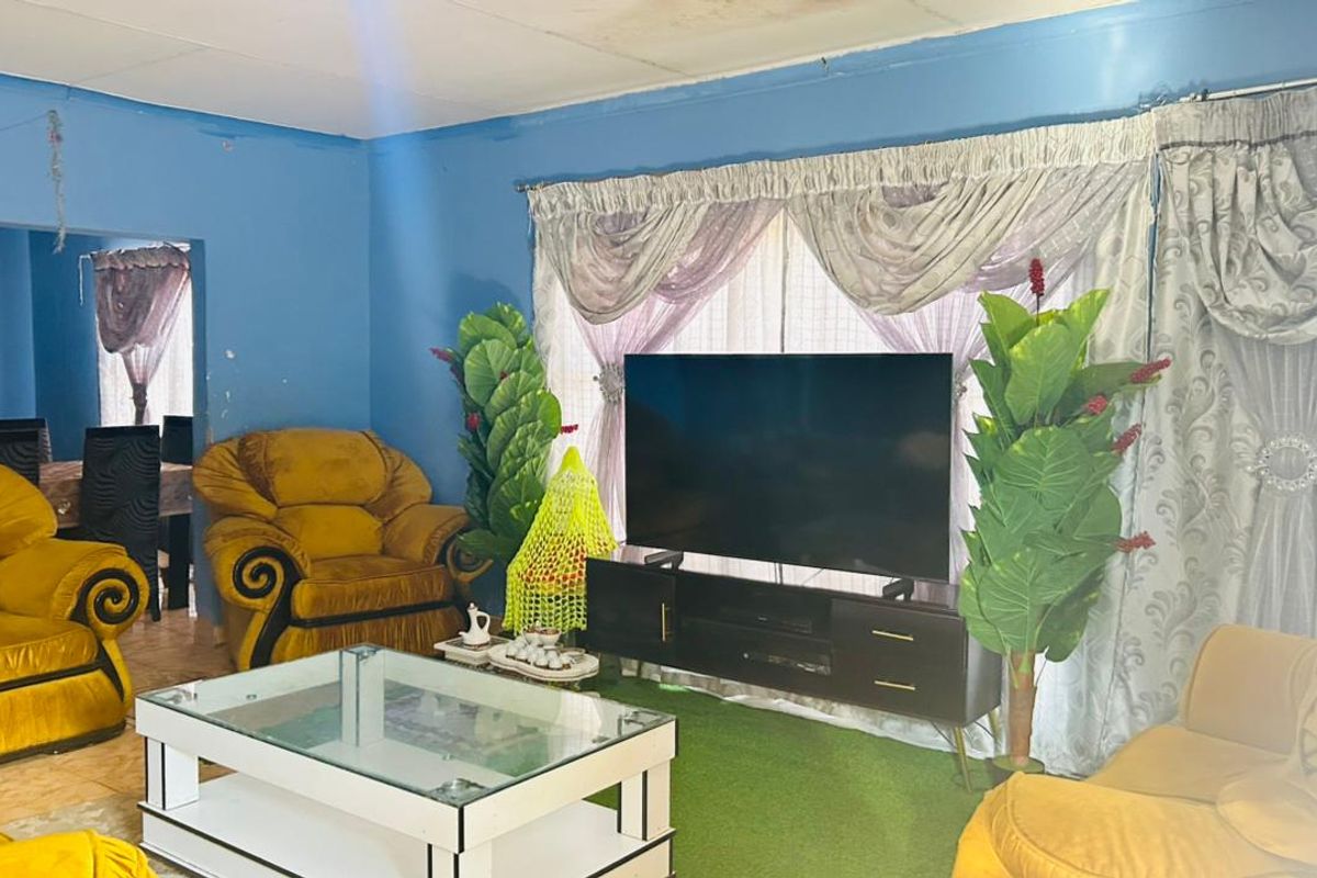 House for Sale in Eltivillas, Louis Trichardt - Photo 4
