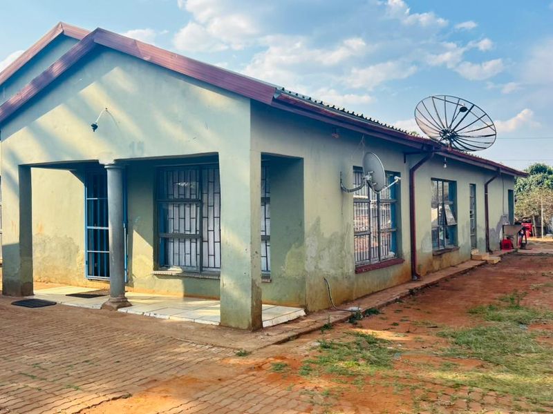 House for Sale in Eltivillas, Louis Trichardt - Photo 2