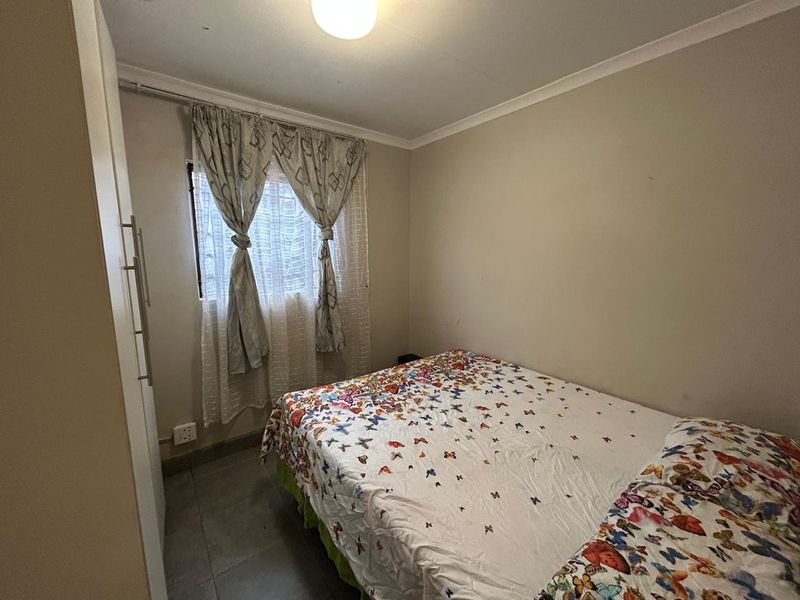 Warm & Spacious 2-Bedroom Family Home with Fibre in Secure Clayville, Midrand - Photo 8