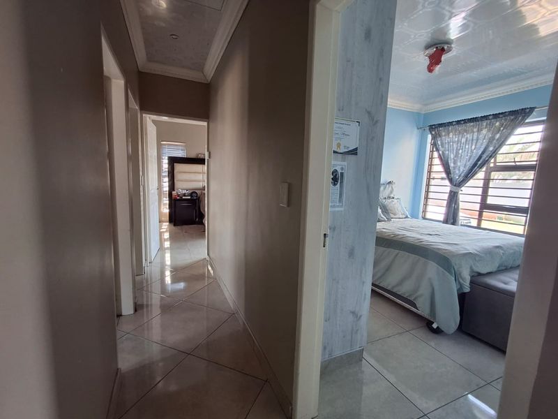 Secure Your Freehold Property Today - Photo 10