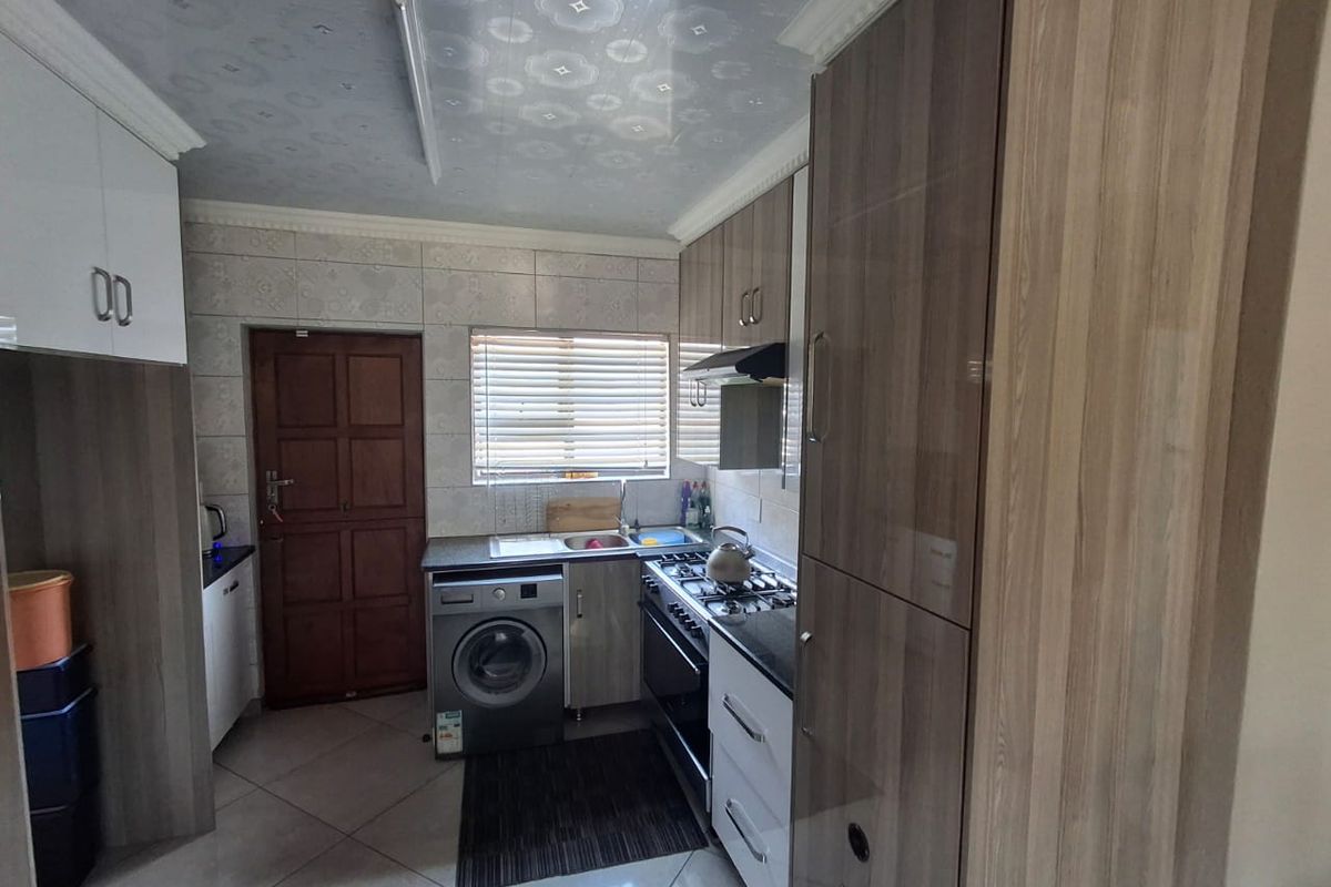 Secure Your Freehold Property Today - Photo 3