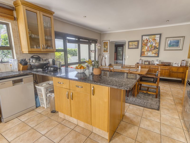 Secure and tranquil Living in Cedar Lakes Lifestyle Estate - Photo 10