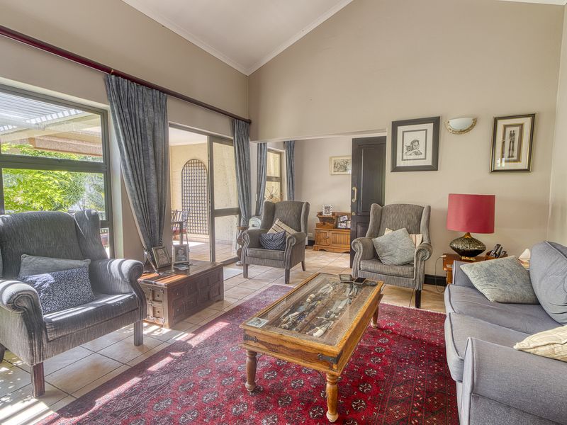 Secure and tranquil Living in Cedar Lakes Lifestyle Estate - Photo 7