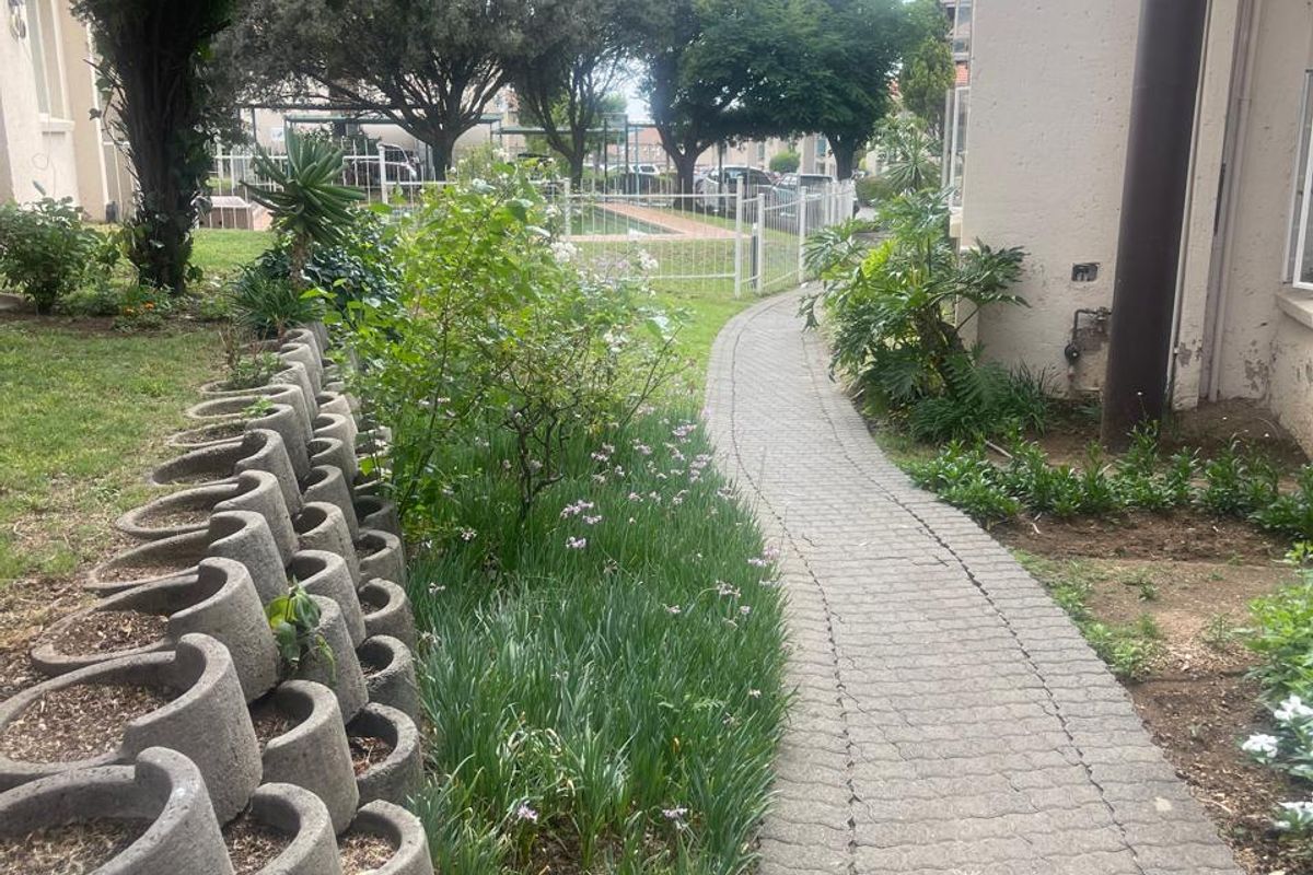 1 Bed 1 Bath Ground Floor Apartment - Photo 4