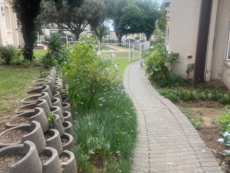 1 Bed 1 Bath Ground Floor Apartment - Photo 4