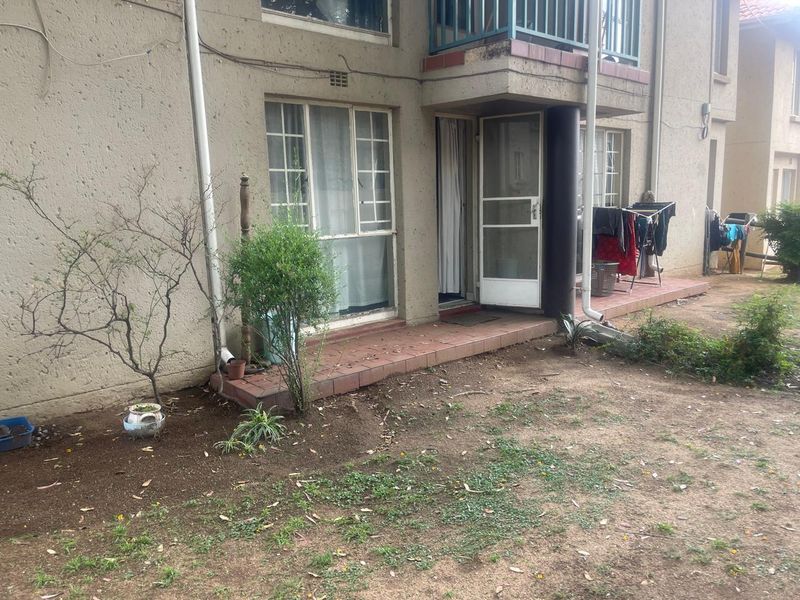 1 Bed 1 Bath Ground Floor Apartment - Photo 2