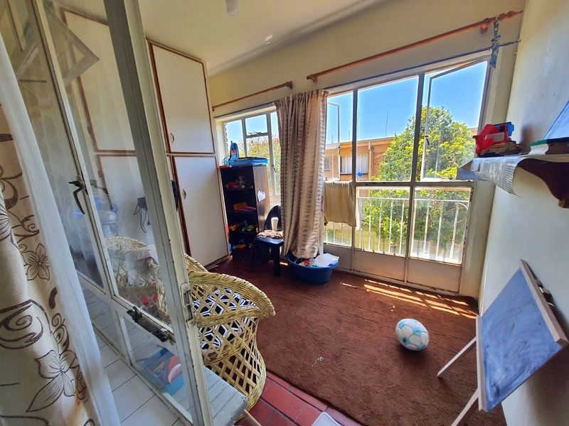 1 Bedroom Investment Property - Photo 6