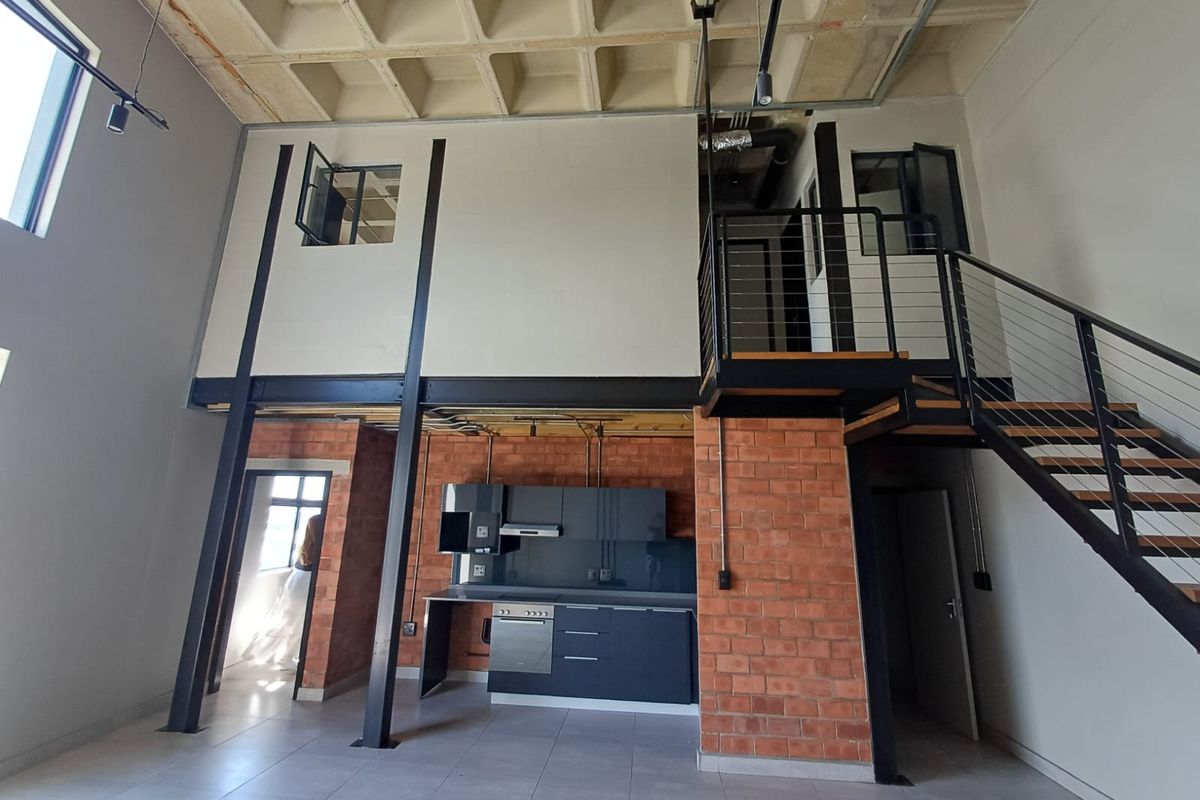 Modern Industrial Loft Living | 2 Bed | 2 Bath | 1 Parking - Photo 2