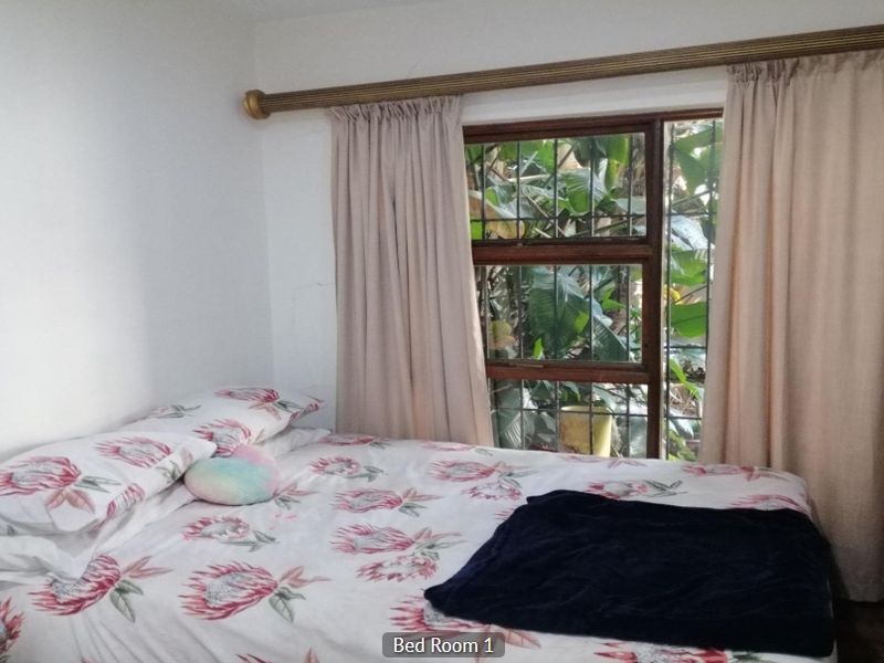 Spacious 3-Bedroom Family Home with Study, Staff Room & Pool in Prime Bryanston - Photo 8