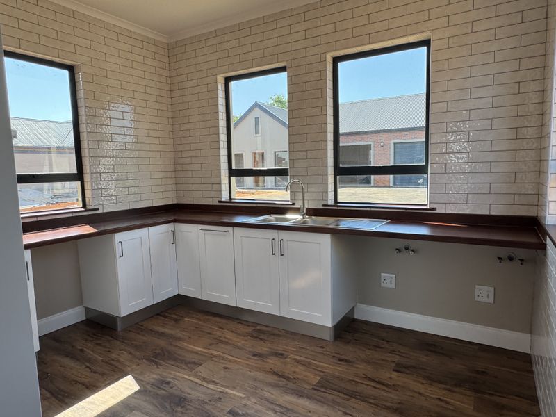 Modern, Spacious Lock Up and Go in St Johns Village - Photo 7