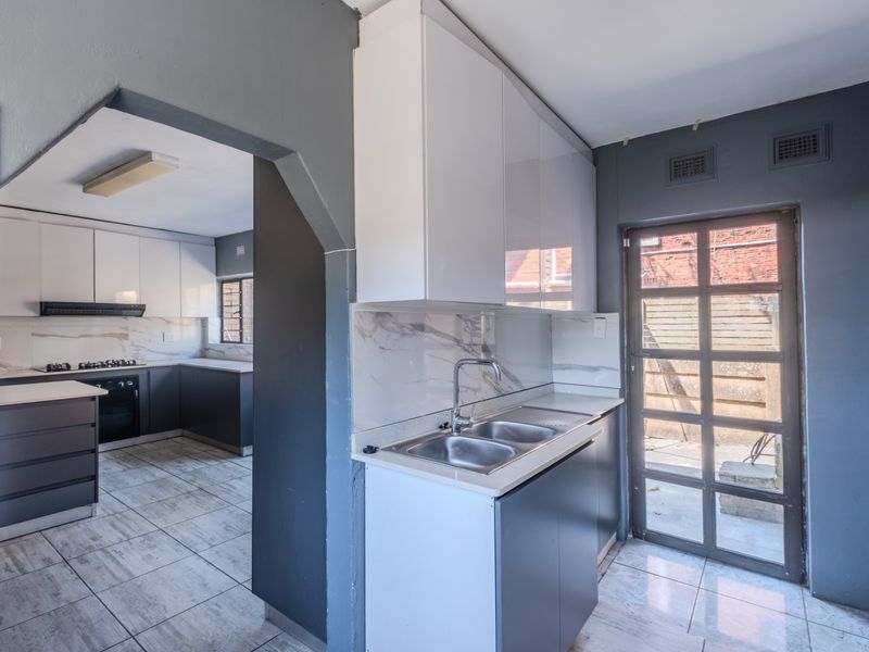 Location... Location... Location - Photo 9