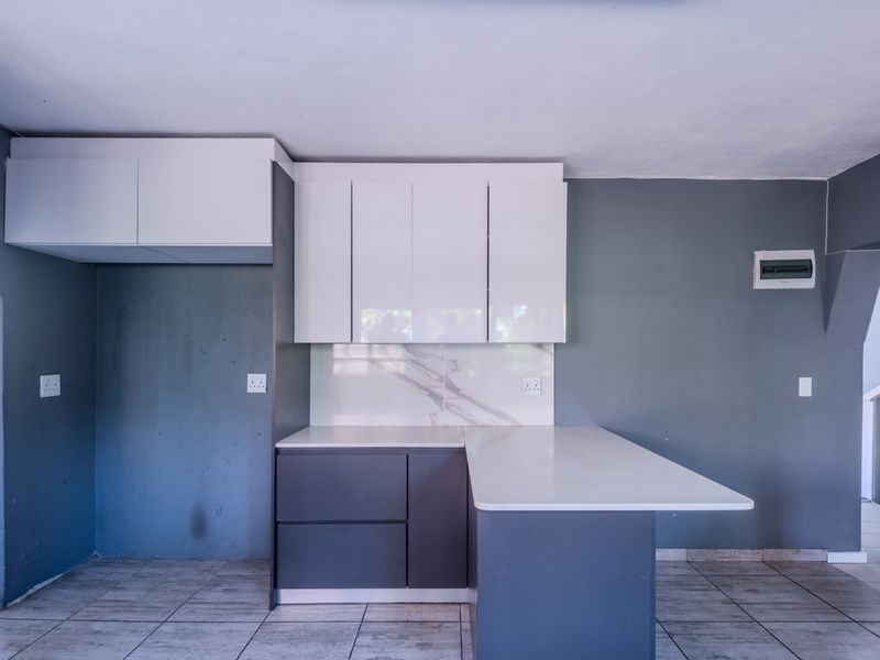 Location... Location... Location - Photo 7