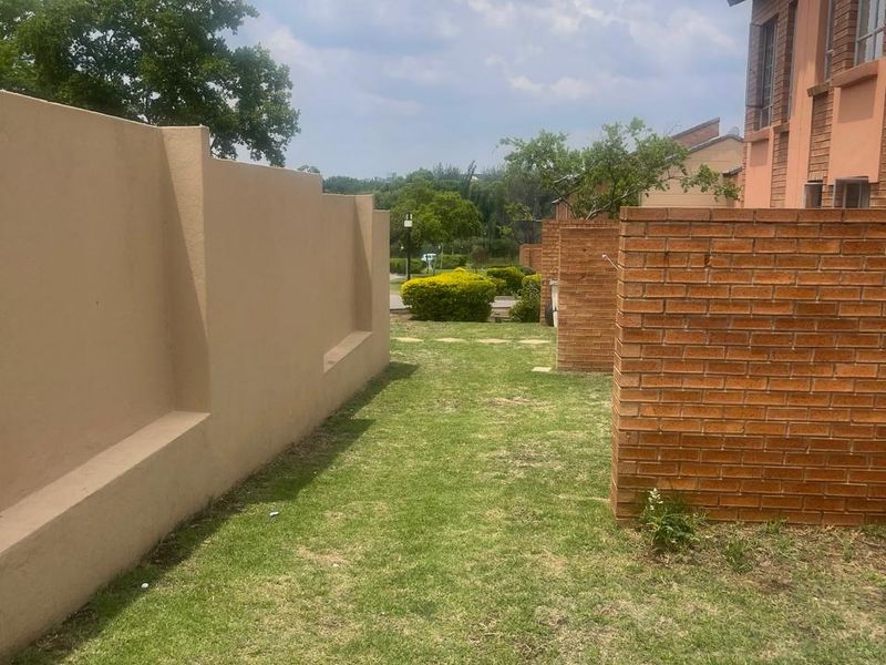 2 bed and 1 bath Ground Floor unit - Photo 5