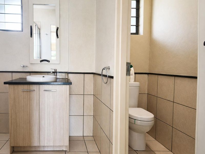 Charming Garden Apartment in The Paddocks, Dainfern – Ideal Investment or First Home - Photo 9