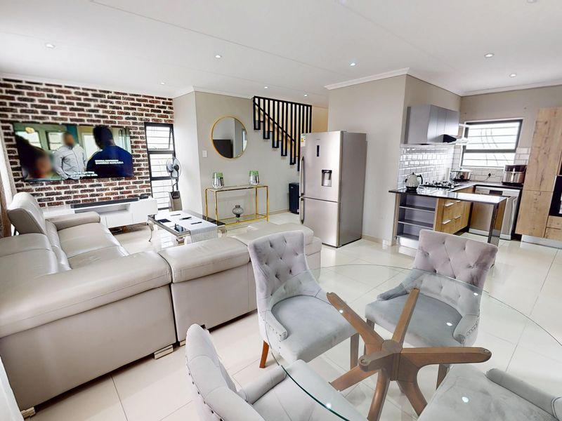 4 Bedroom House in Capital View Security Estate - Photo 3