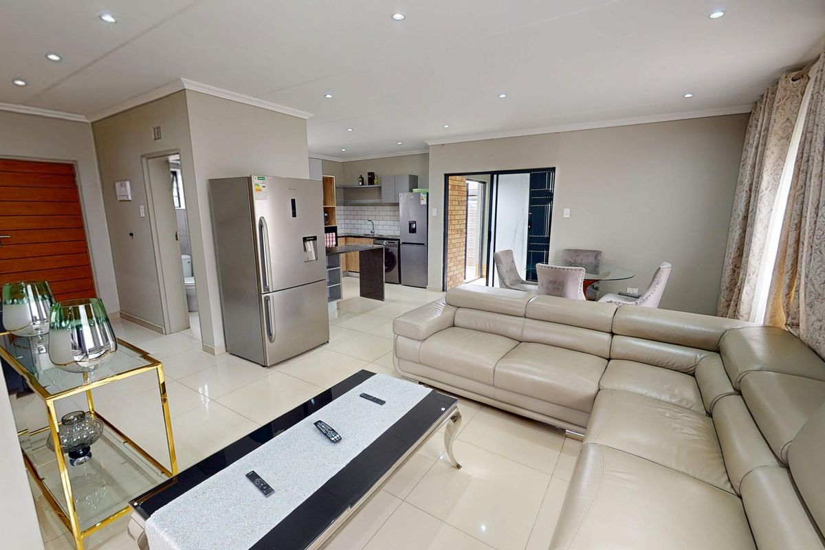 4 Bedroom House in Capital View Security Estate - Photo 4