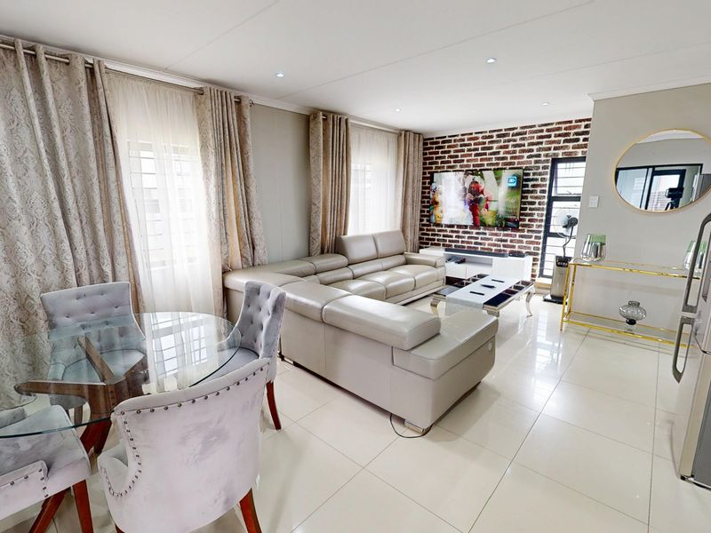 4 Bedroom House in Capital View Security Estate - Photo 10