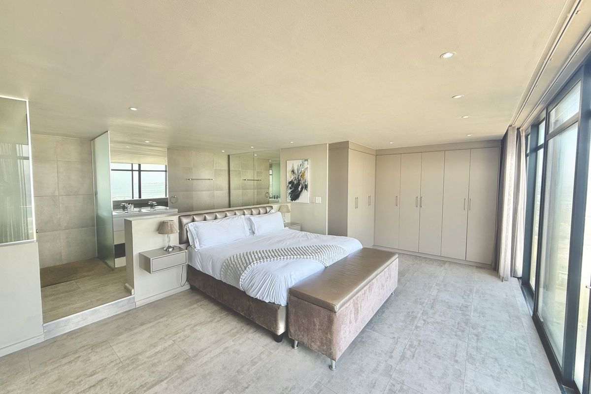 Luxury 4-Bedroom Penthouse for Sale in Aquarius Blouberg Beachfront - Photo 5