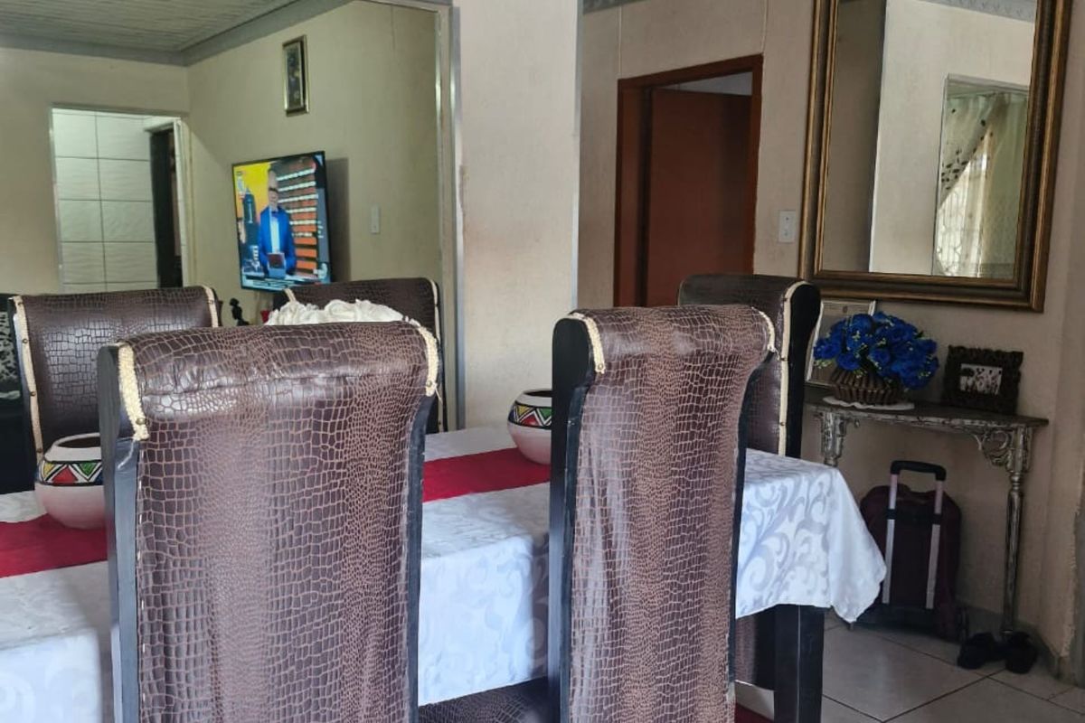 House For Sale In Akasia - Photo 4