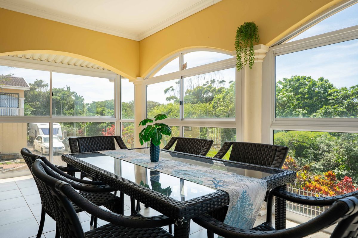 Holiday home or relocate its a choice - Photo 4