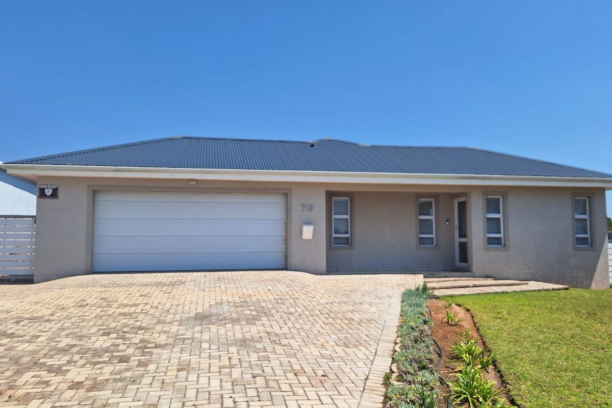 Gem in Stilbaai with Stunning Farm Views - Photo 2