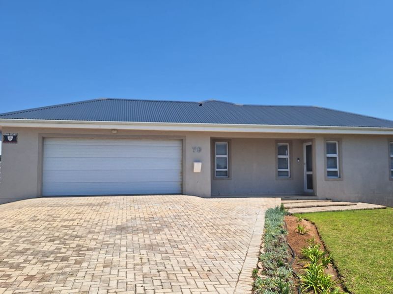 Gem in Stilbaai with Stunning Farm Views - Photo 2