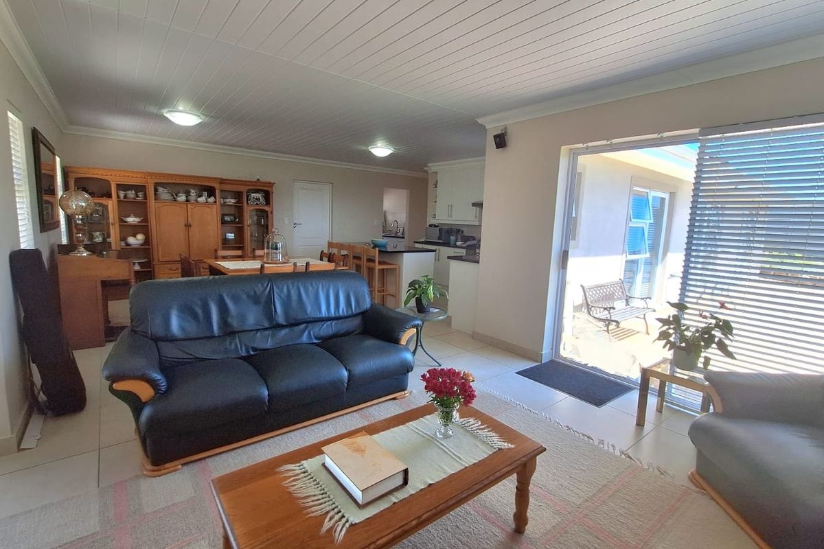 Gem in Stilbaai with Stunning Farm Views - Photo 5
