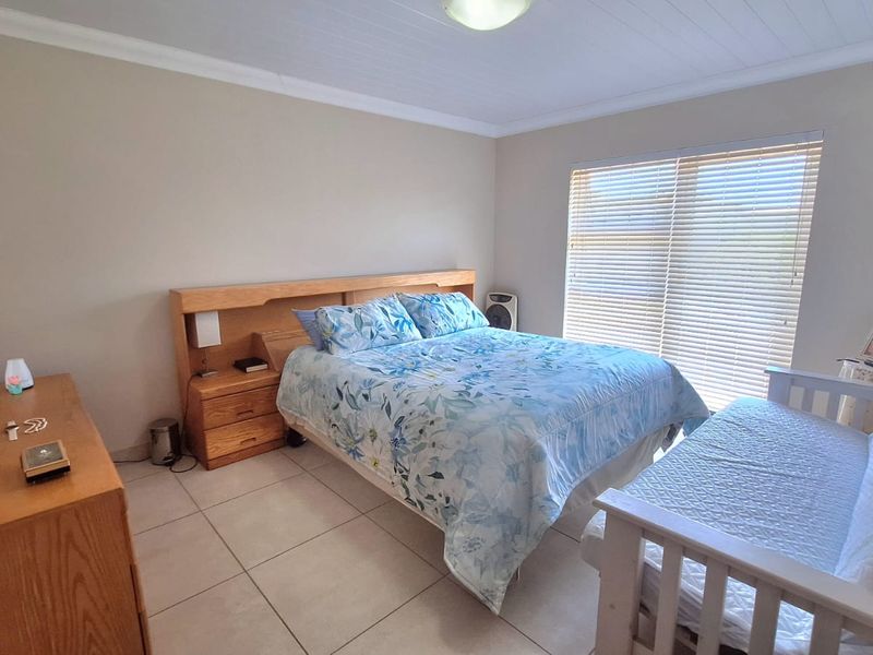 Gem in Stilbaai with Stunning Farm Views - Photo 9