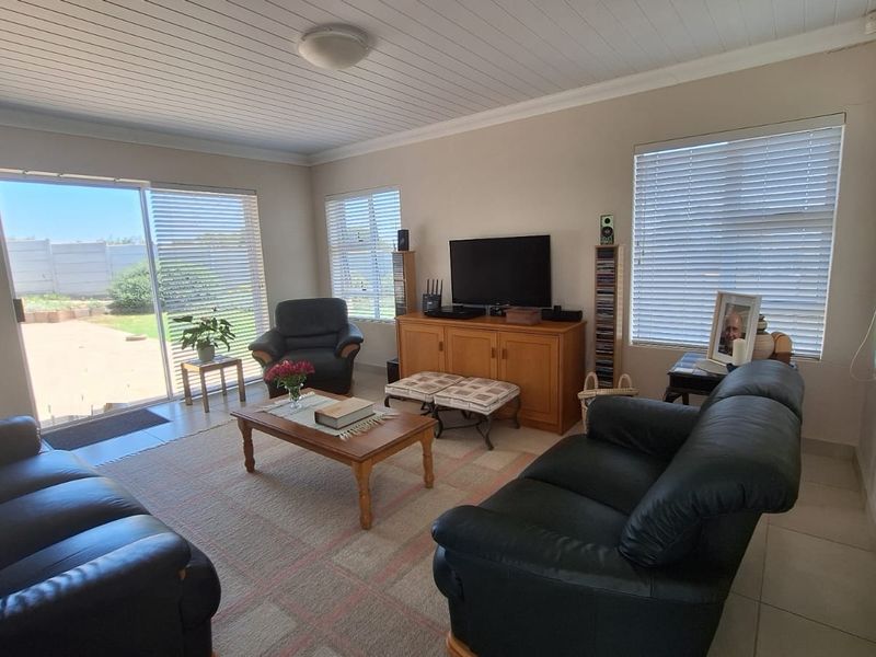 Gem in Stilbaai with Stunning Farm Views - Photo 4