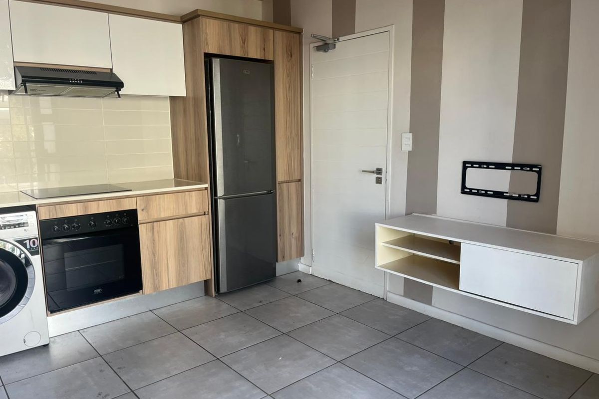 Luxury Lifestyle Living at The Whisken | Modern 1-Bedroom Apartment for Sale in Crowthorne AH - Photo 5