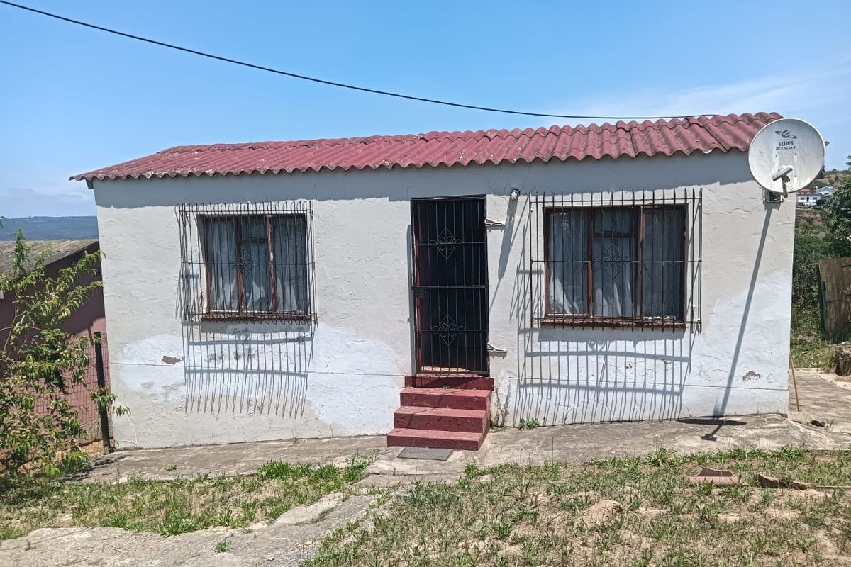 URGENT SALE  2 Bedroom Home in Mdantsane NU14 - Photo 3