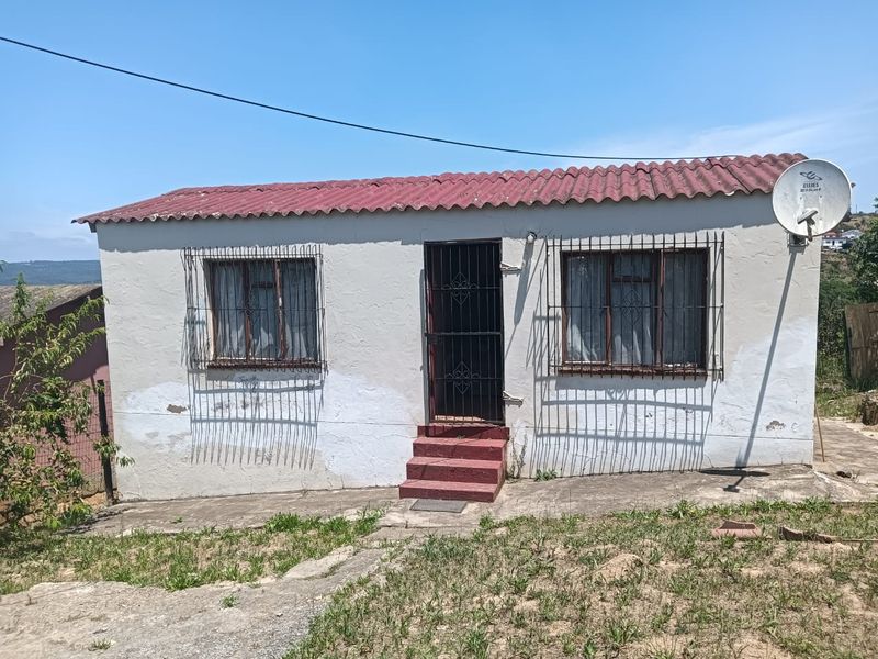URGENT SALE  2 Bedroom Home in Mdantsane NU14 - Photo 3