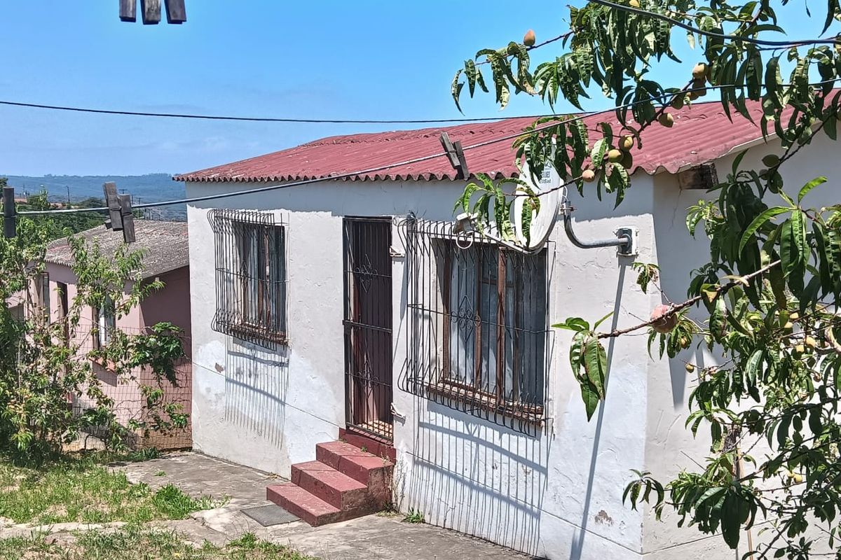 URGENT SALE  2 Bedroom Home in Mdantsane NU14 - Photo 2