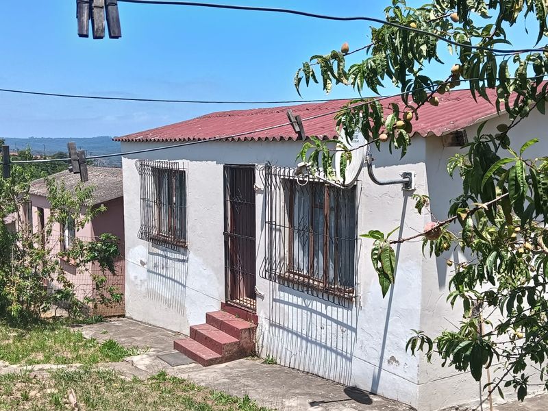 URGENT SALE  2 Bedroom Home in Mdantsane NU14 - Photo 2
