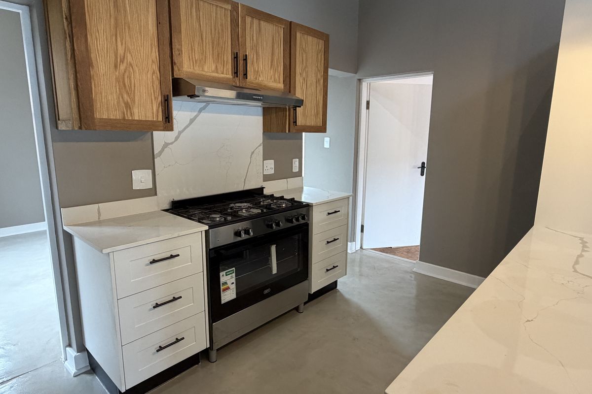 Two Modern 2-Bed + Study | No Transfer Duty | St John’s Village – Harcourts Hilton - Photo 5