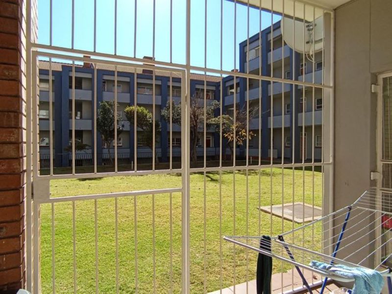 MAKE me an offer for this well located apartment - Photo 5