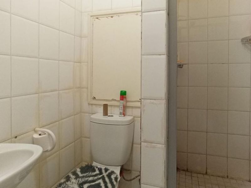 MAKE me an offer for this well located apartment - Photo 10