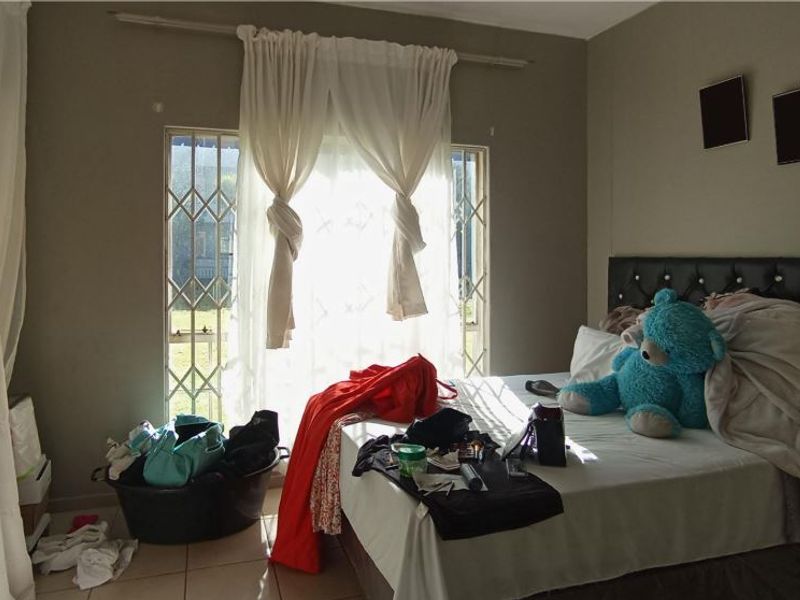 MAKE me an offer for this well located apartment - Photo 9