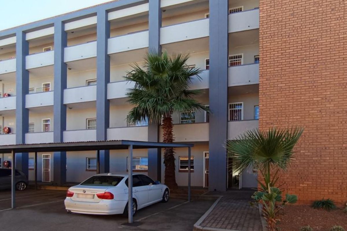 MAKE me an offer for this well located apartment - Photo 4