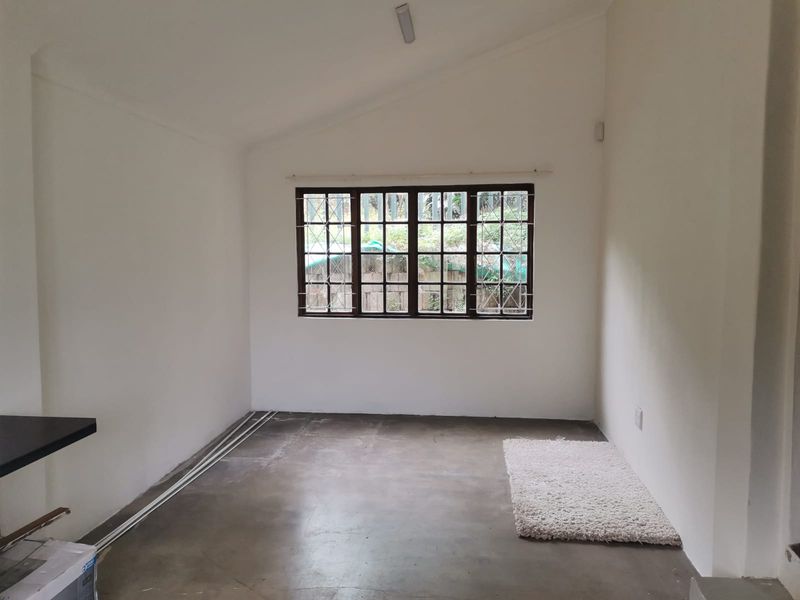 Clarendon - 1 Bedroom Garden Cottage - Photo 4