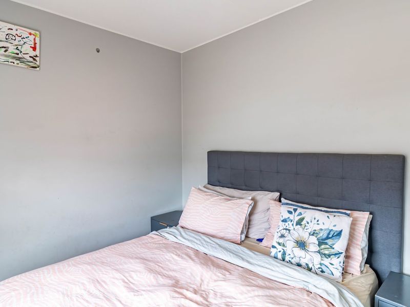 Charming and Welcoming Living with Comfort and Convenience for Everyday Life!!! - Photo 7