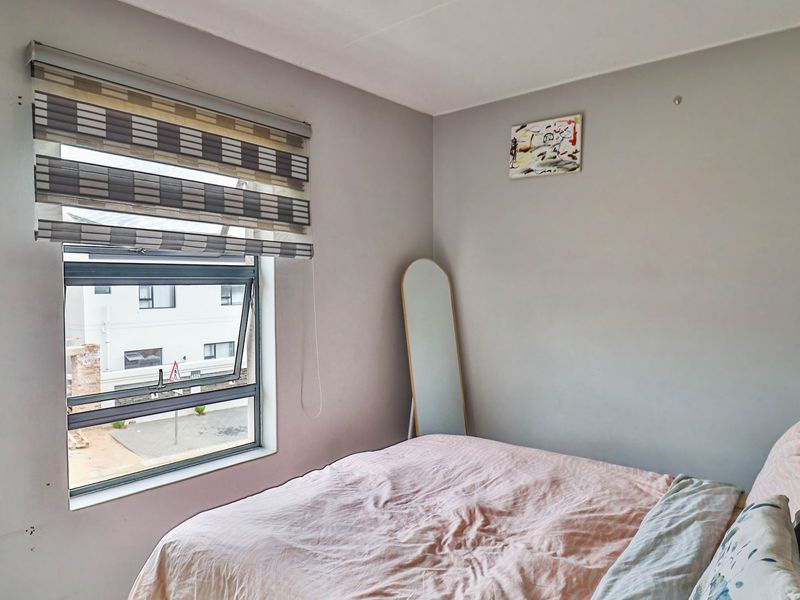 Charming and Welcoming Living with Comfort and Convenience for Everyday Life!!! - Photo 9